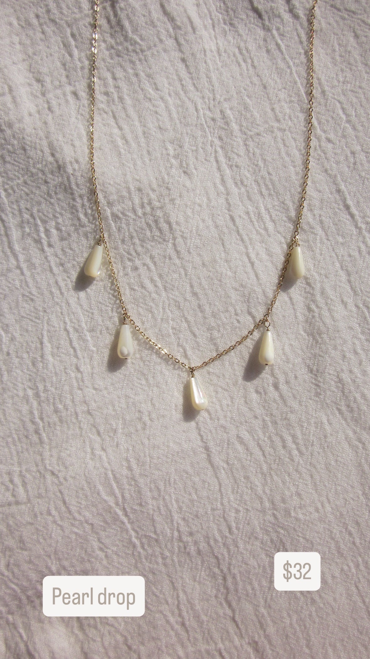 Pearl drop necklace