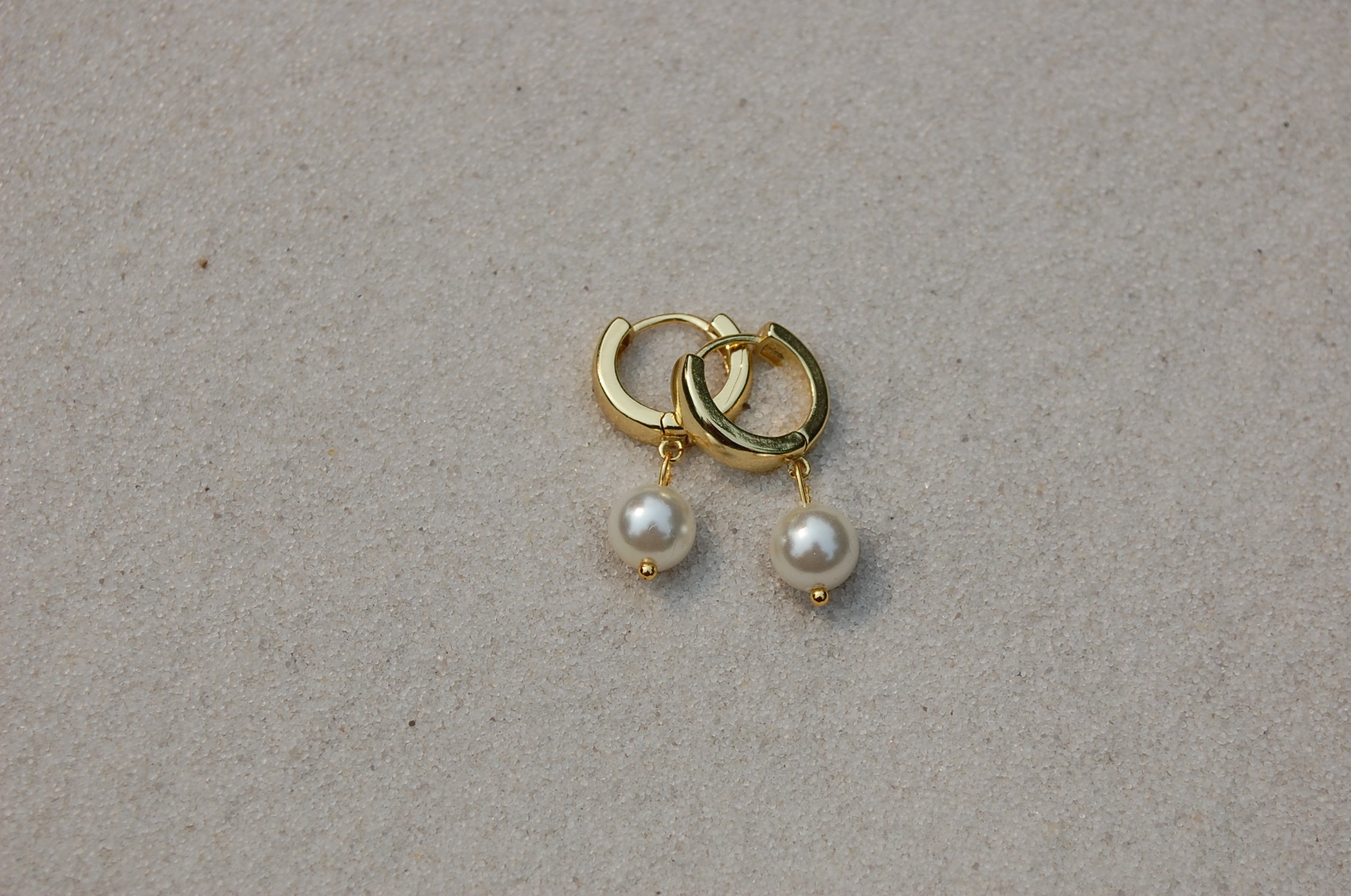 Susannah's Pearl Earrings