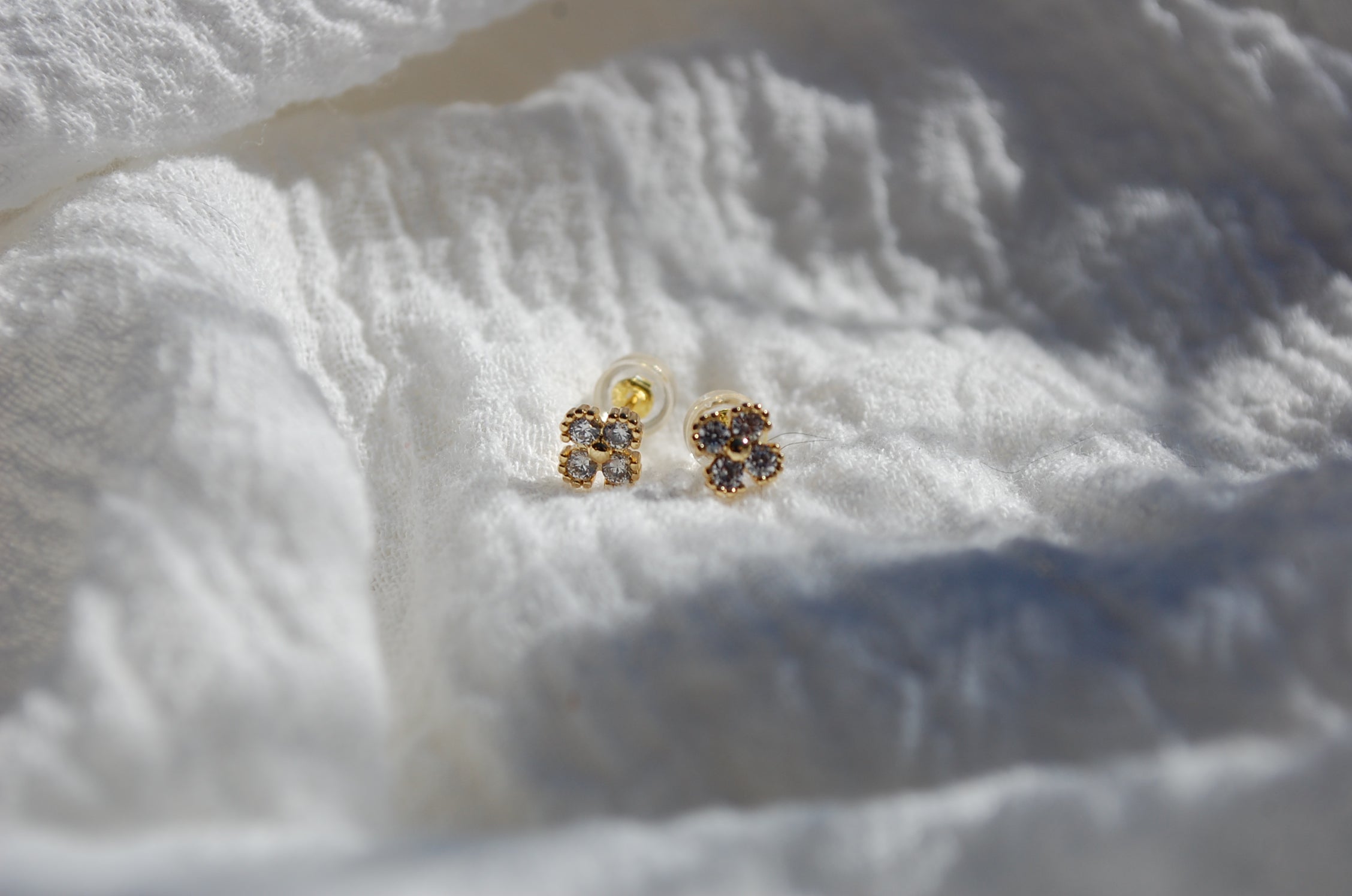 clover studs